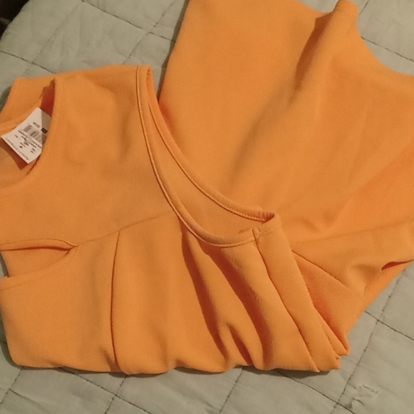Ashley Stewart Orange Sleeveless Cutout Tank Top - Picture 2 of 4